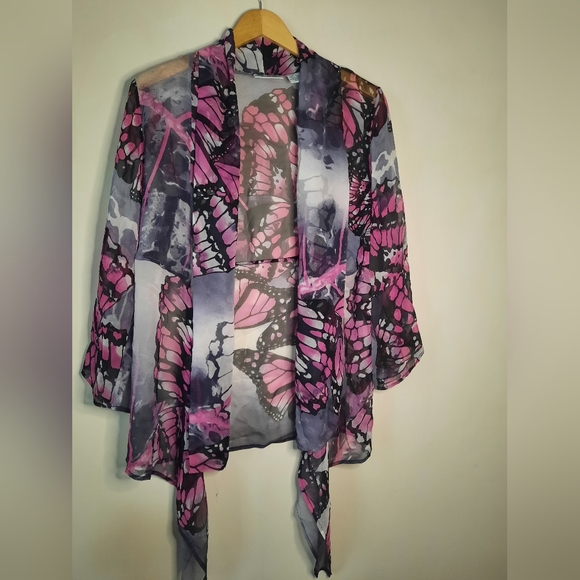100% Silk Butterfly Cardigan - Picture 4 of 9